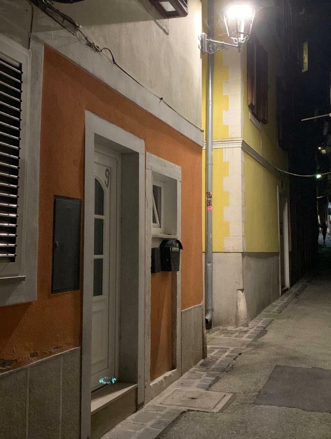 Devi-Piran Lejlighed Eksteriør billede